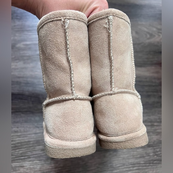 Cupcake couture Lil Comfy Champagne color boots toddler size 7 - Picture 8 of 10